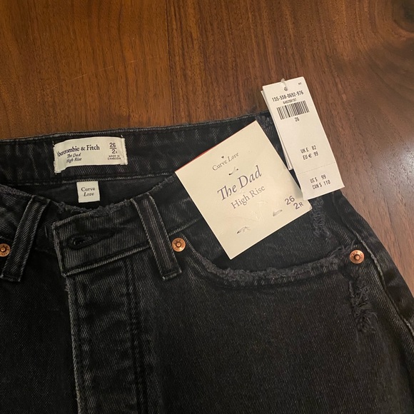 Brand new tags on Abercrombie Dad Jeans - Picture 6 of 9